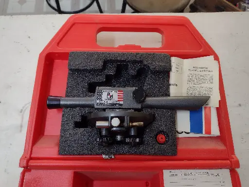 Merdian level with tri-pod (O.B.O)