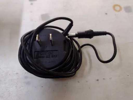 Ac adapter Sears 6-volt ac power adapter